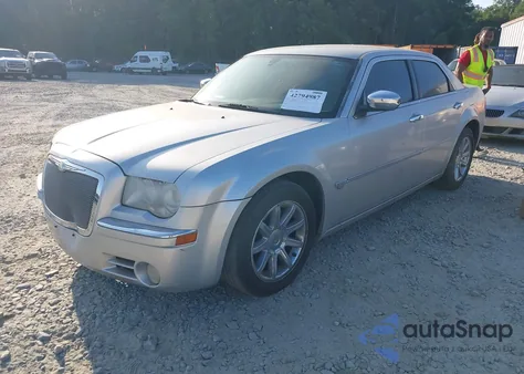2006 Chrysler 300C из США, поврежденный, VIN 2C3KA63H66H534221